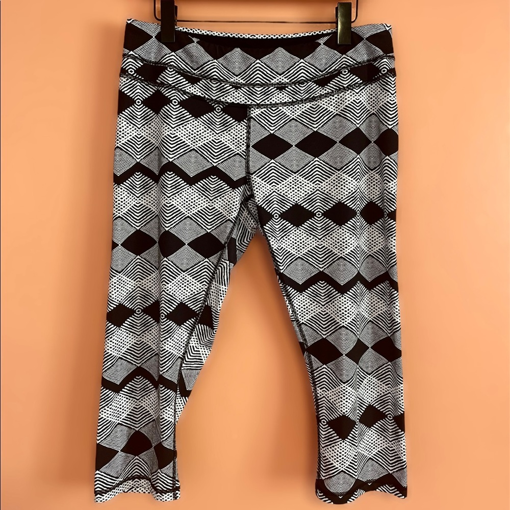 Lucy Tech Womens Leggings Geometric Black White XL